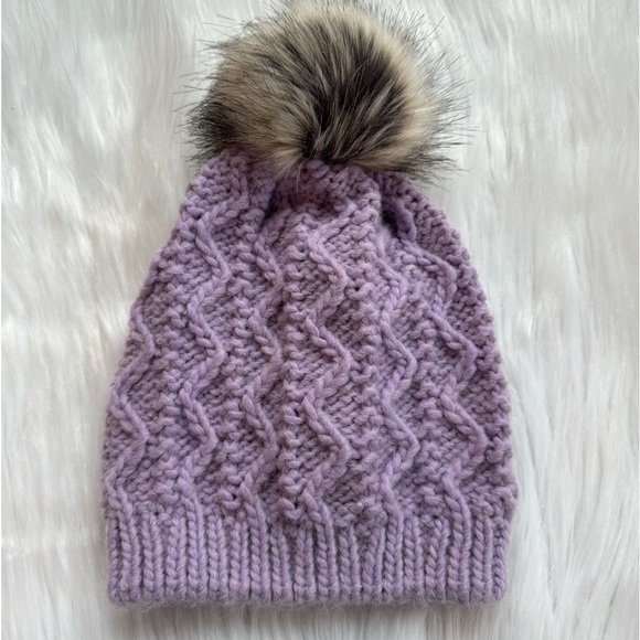 Women’s Nardi & Tagliaferri Lilac Light Purple Knit Winter Pom Pom Hat - Picture 9 of 16